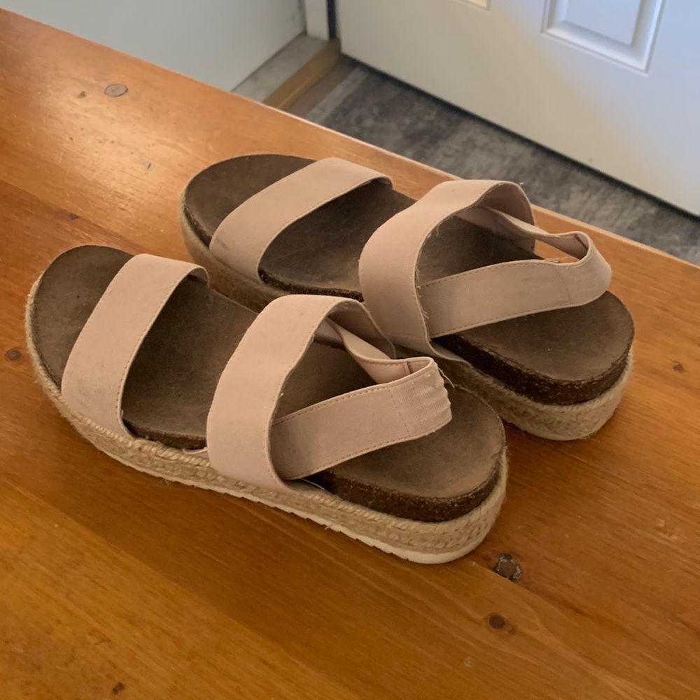 Wedge sandals